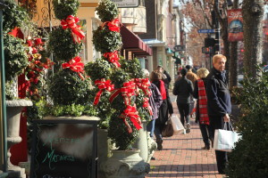 Holiday Shopping in Alexandria